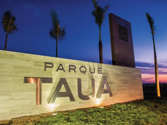 Casa com 300m² 3 quartos e 4 banheiros, à venda, no bairro Parque Tangará em Londrina
