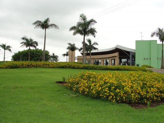 Terreno com 1500m², à venda, no bairro Rodovia PR 323 em Sertanópolis