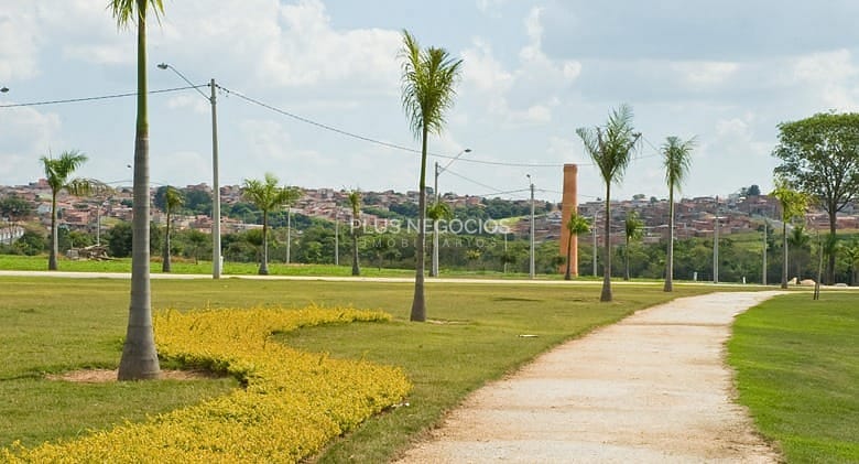Casa à venda com 3 quartos, 310m² - Foto 32