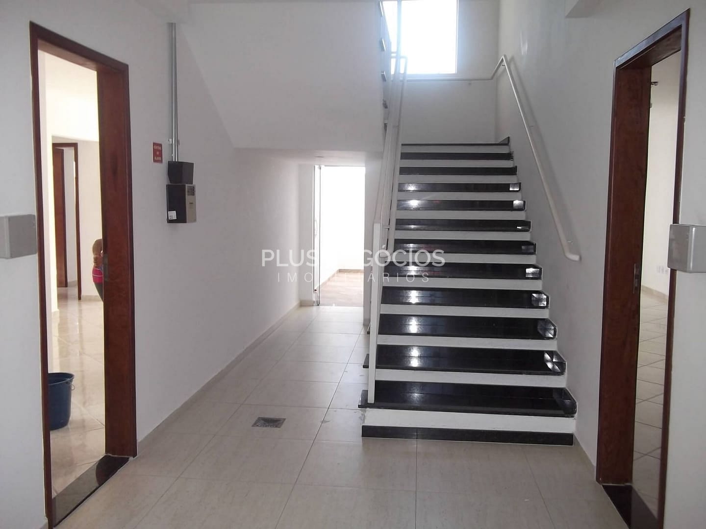 Apartamento à venda com 2 quartos, 105m² - Foto 18