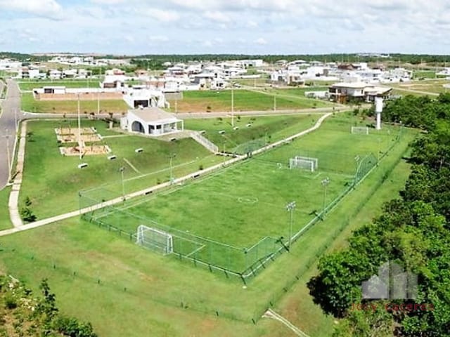 Terreno com 700m², à venda, no bairro Ribeirão do Lipa em Cuiabá