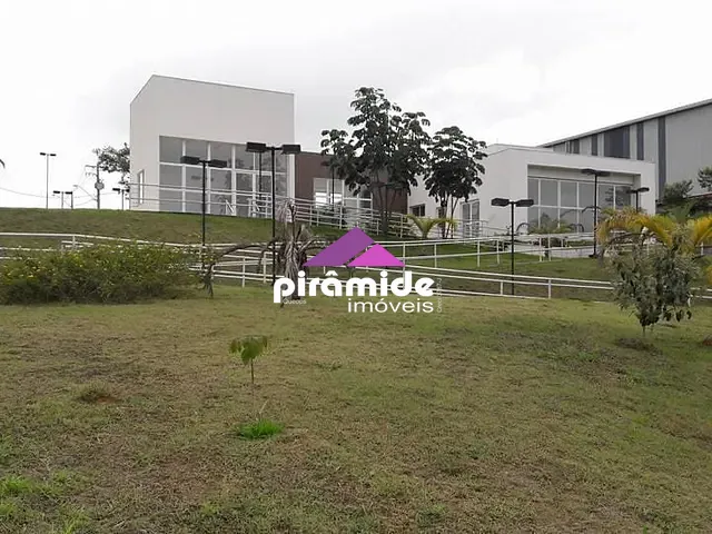 Terreno com 360m², à venda, no bairro Vila Paraíso em Caçapava