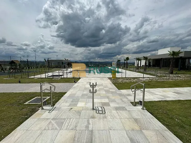 Terreno com 330m², à venda, no bairro Urbanova em São José dos Campos