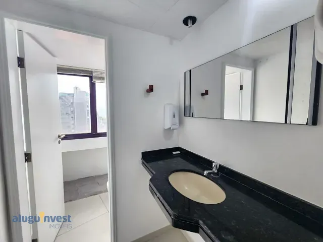 Andar corporativo para alugar, no bairro Centro em Florianópolis