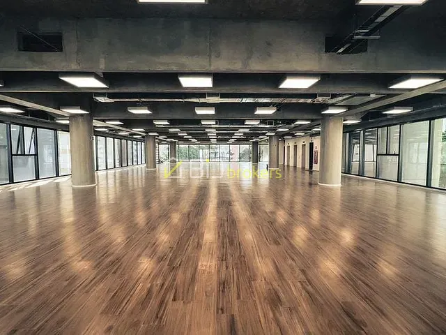 Andar corporativo para alugar, no bairro Pinheiros em São Paulo