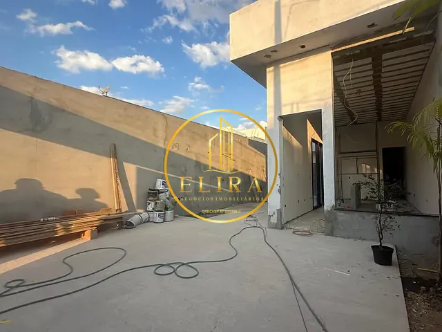 Casa com 175m² 2 quartos e 3 banheiros, à venda, no bairro Terrazul SM em Santa Bárbara D'Oeste