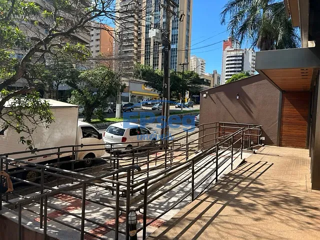 Andar corporativo com 765m², para alugar, no bairro Centro em Londrina
