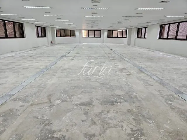 Andar corporativo com 410m², para alugar, no bairro Consolação em São Paulo