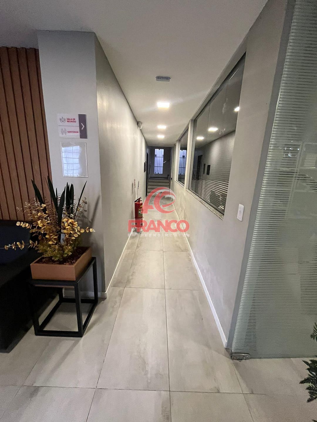 Sala-Conjunto, 350 m² - Foto 2