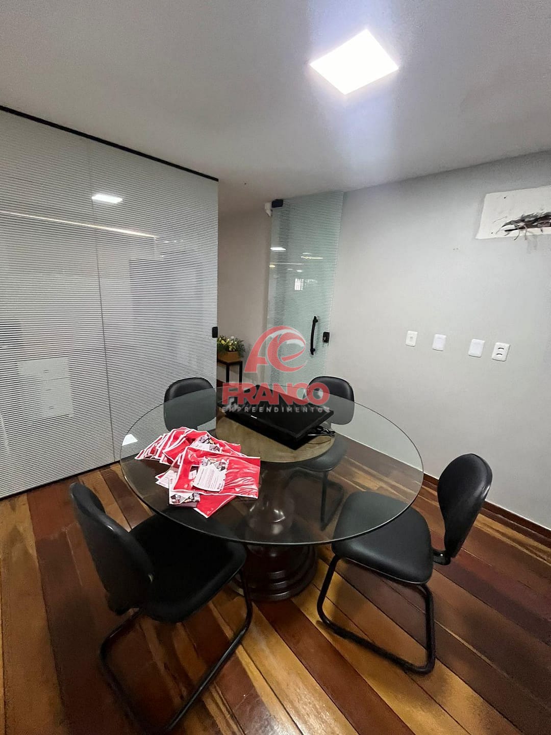Sala-Conjunto, 350 m² - Foto 16