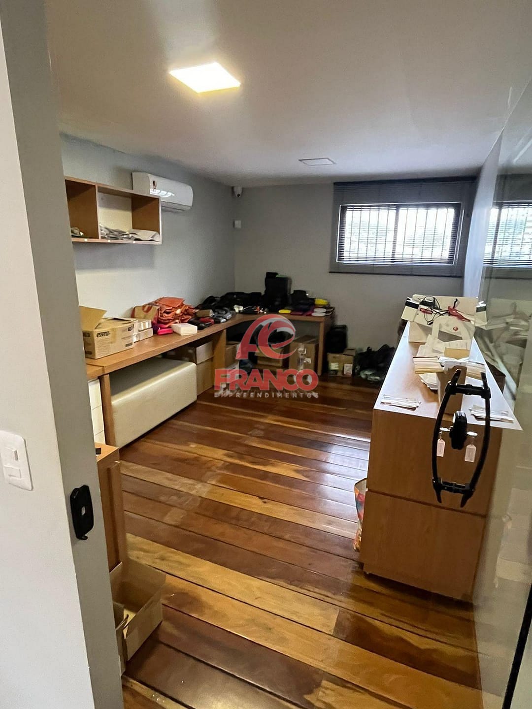 Sala-Conjunto, 350 m² - Foto 28