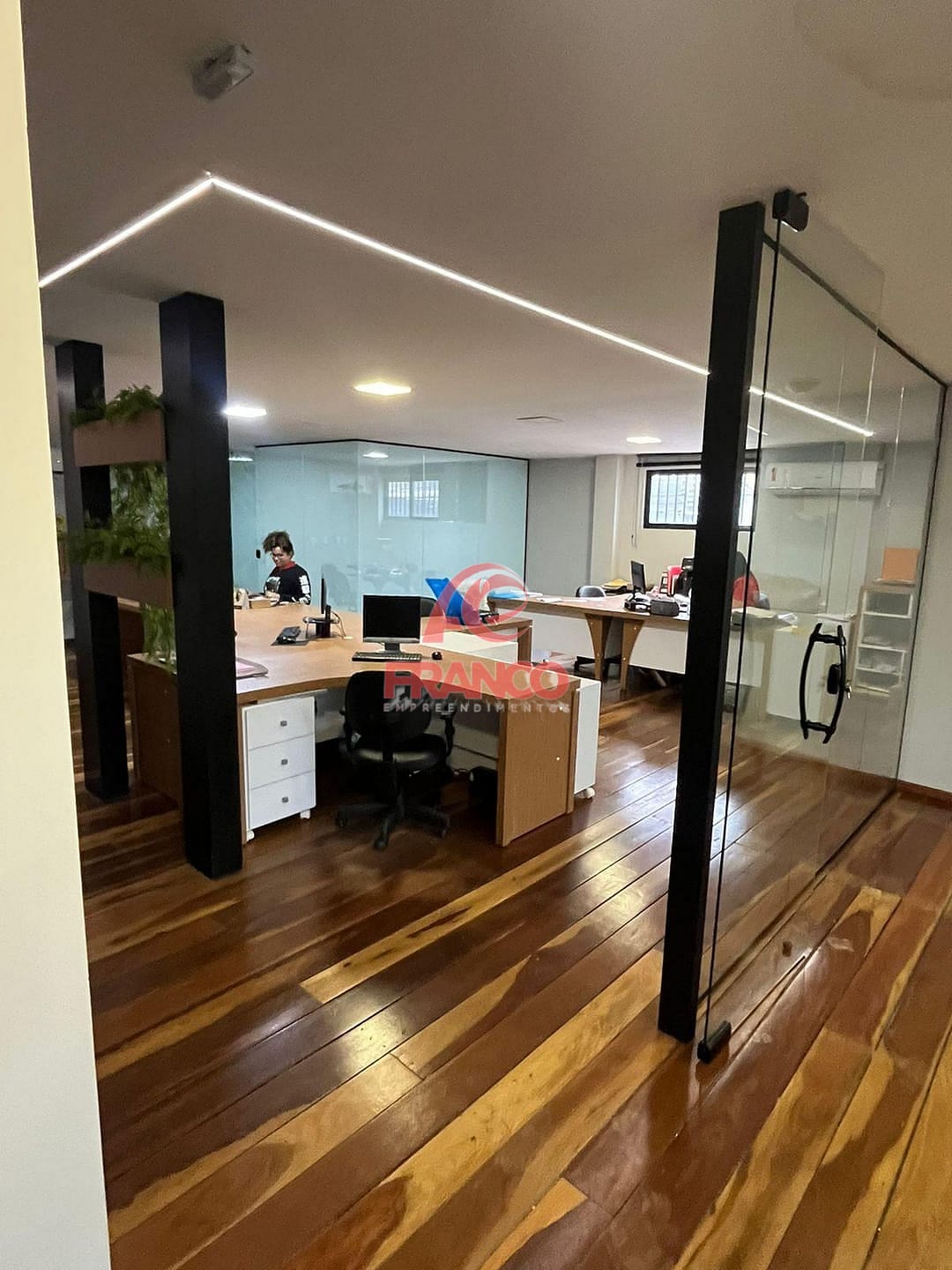 Sala-Conjunto, 350 m² - Foto 31