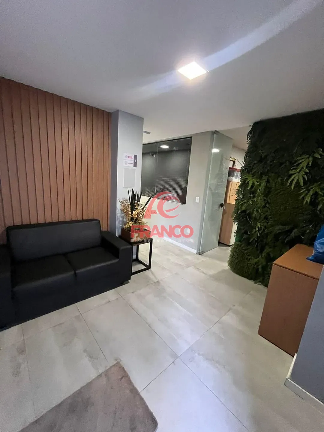 Sala-Conjunto, 350 m² - Foto 1