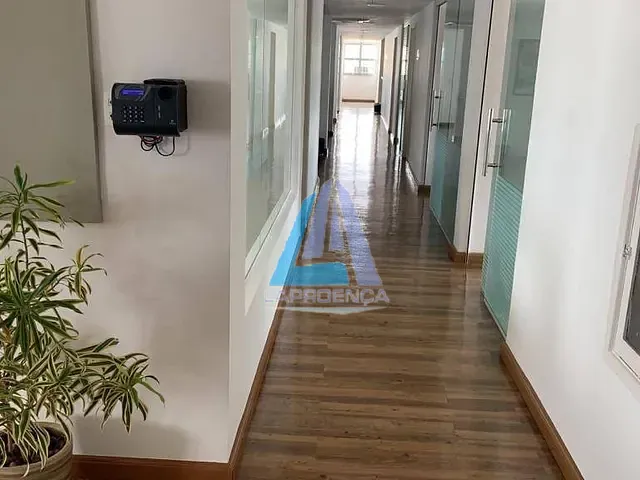 Andar corporativo com 409m², à venda, no bairro Saúde em Rio de Janeiro