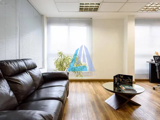 Andar corporativo com 409m², à venda, no bairro Saúde em Rio de Janeiro