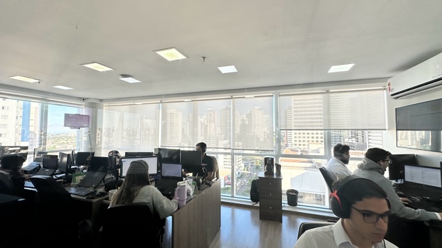 Andar corporativo à venda, no bairro Gleba Fazenda Palhano em Londrina