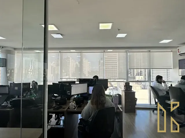 Andar corporativo à venda, no bairro Gleba Fazenda Palhano em Londrina