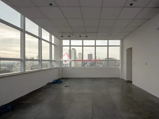 Andar corporativo à venda, no bairro Pinheiros em São Paulo