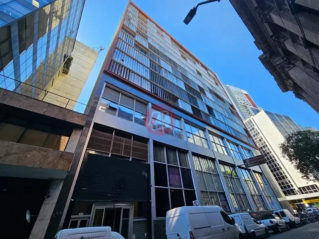 Andar corporativo à venda ou para alugar, no bairro Centro em Porto Alegre