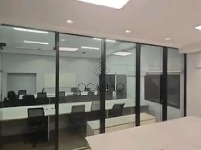 Andar corporativo à venda ou para alugar, no bairro Batel em Curitiba