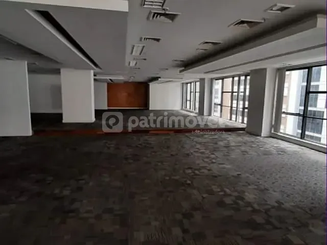 Andar corporativo com 564m², para alugar, no bairro Centro em Rio de Janeiro