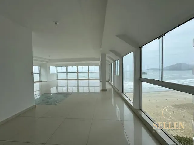 Andar corporativo com 555m², à venda, no bairro Centro em Balneário Camboriú