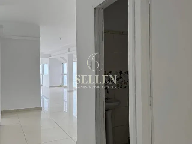 Andar corporativo com 555m², à venda, no bairro Centro em Balneário Camboriú