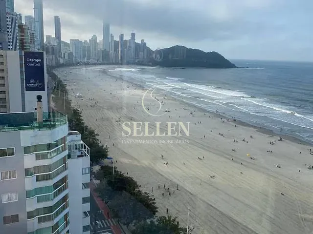 Andar corporativo com 555m², à venda, no bairro Centro em Balneário Camboriú