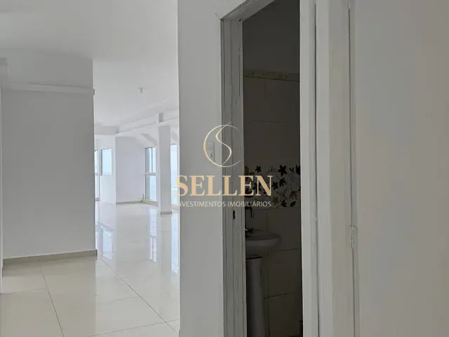 Andar corporativo com 555m², à venda, no bairro Centro em Balneário Camboriú