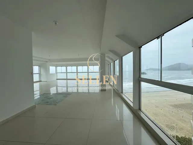 Andar corporativo com 555m², à venda, no bairro Centro em Balneário Camboriú
