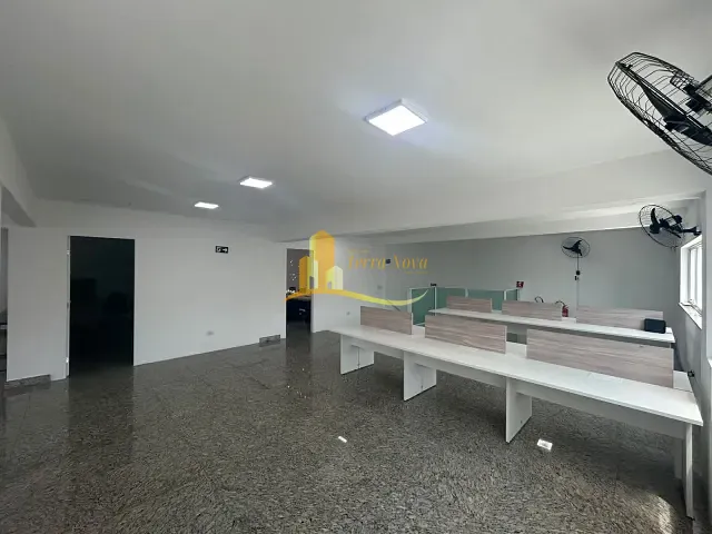 Andar corporativo com 150m², para alugar, no bairro Vila Carmosina em São Paulo