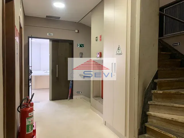 Andar corporativo para alugar, no bairro Santa Ifigênia em São Paulo