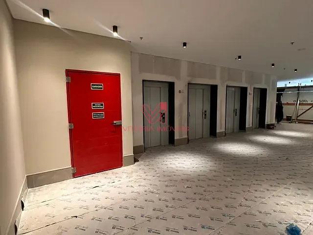 Andar corporativo para alugar, no bairro Enseada do Suá em Vitória