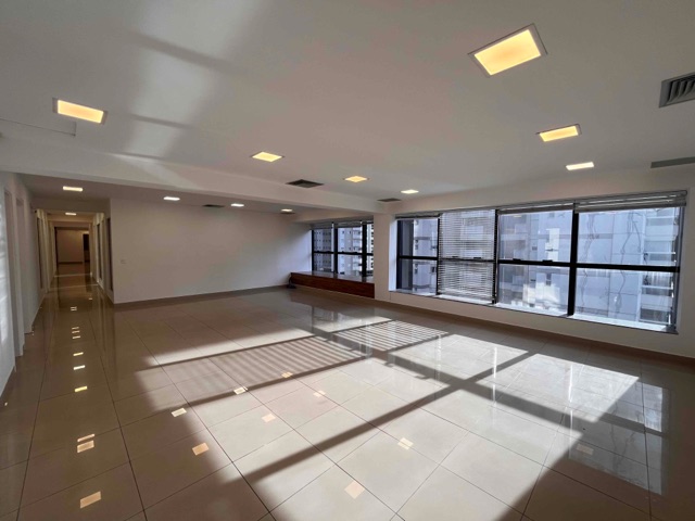 Foto do Andar corporativo - Edificio comercial Genève - Andar inteiro para Venda e Locação, Gleba Fazenda Palhano, Londrina, PR | Venna Imóveis