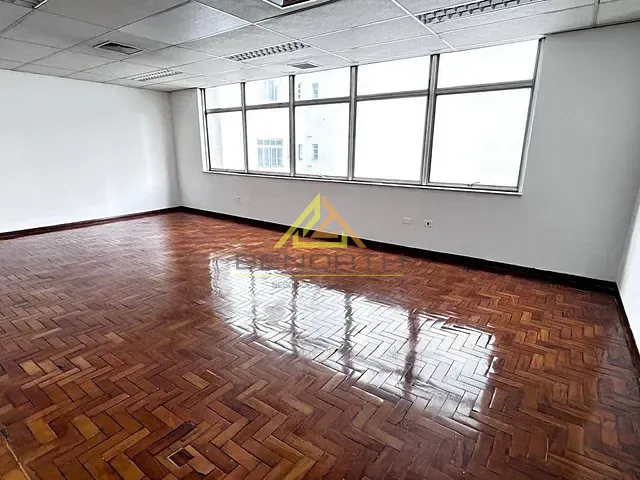 Andar corporativo com 328m², para alugar, no bairro Consolação em São Paulo