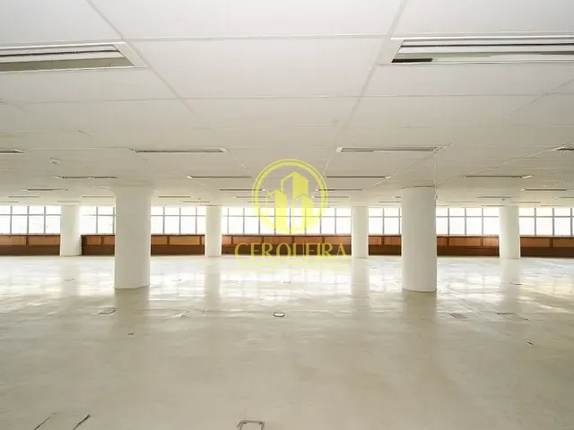 Andar corporativo à venda, no bairro República em São Paulo