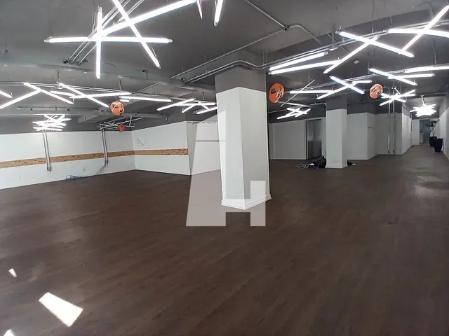 Andar corporativo com 324m², para alugar, no bairro República em São Paulo