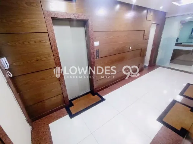 Andar corporativo 1 quarto e 5 banheiros, à venda, no bairro Centro em Rio de Janeiro