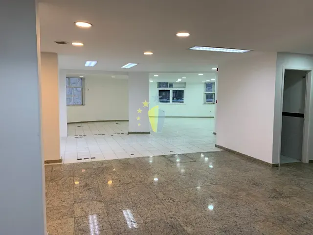 Andar corporativo com 404m², à venda, no bairro Centro em Rio de Janeiro