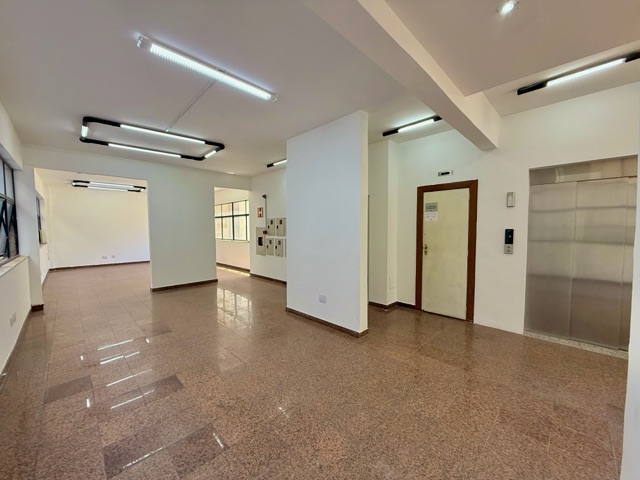 Andar corporativo com 226m², à venda, no bairro Lourdes em Belo Horizonte