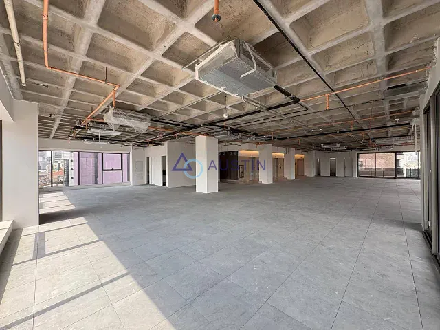 Andar corporativo com 301m², para alugar, no bairro Pinheiros em São Paulo