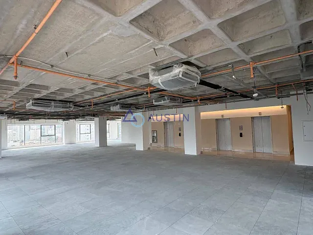 Andar corporativo com 301m², para alugar, no bairro Pinheiros em São Paulo