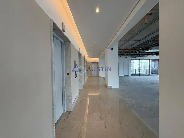 Andar corporativo com 301m², para alugar, no bairro Pinheiros em São Paulo