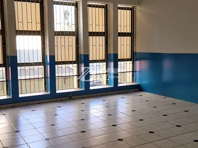 Andar corporativo com 375m², para alugar, no bairro Centro em Uberaba