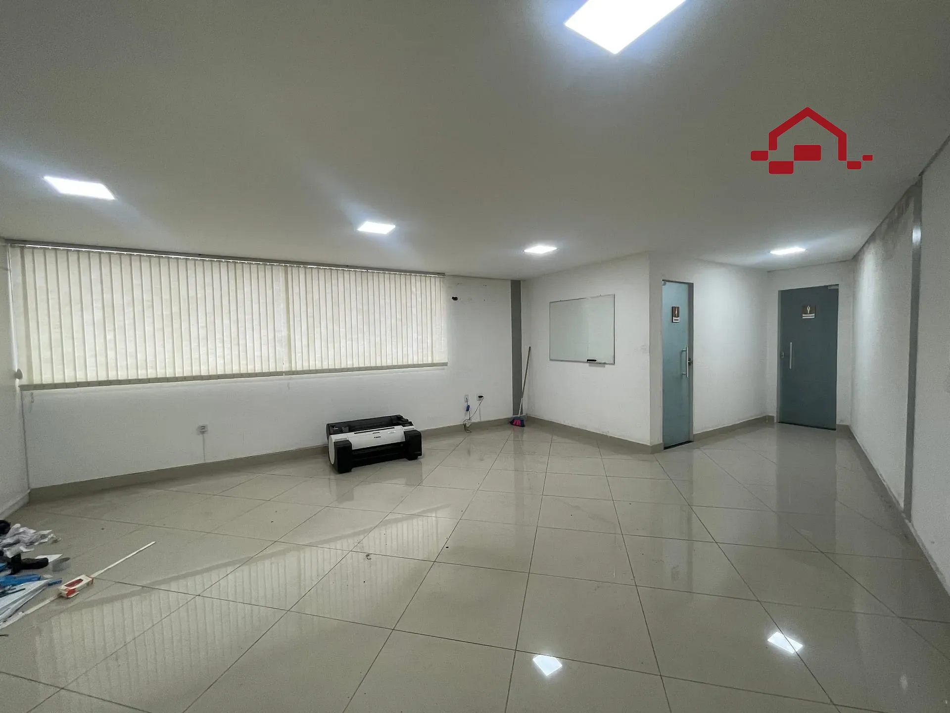 Sala-Conjunto, 100 m² - Foto 1