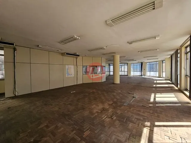 Andar corporativo à venda ou para alugar, no bairro Centro Histórico em Porto Alegre