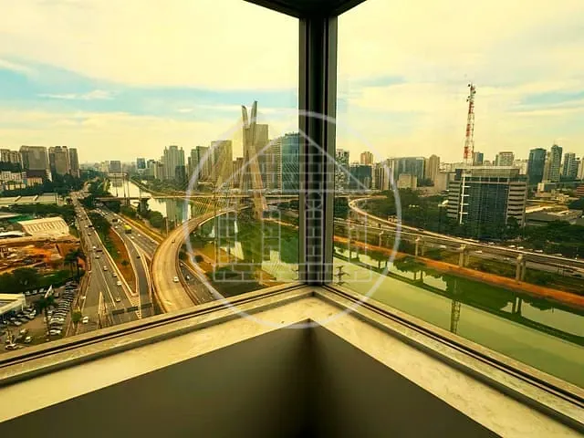 Andar corporativo com 160m², para alugar, no bairro Real Parque em São Paulo
