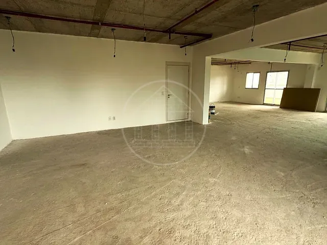 Andar corporativo com 160m², para alugar, no bairro Real Parque em São Paulo