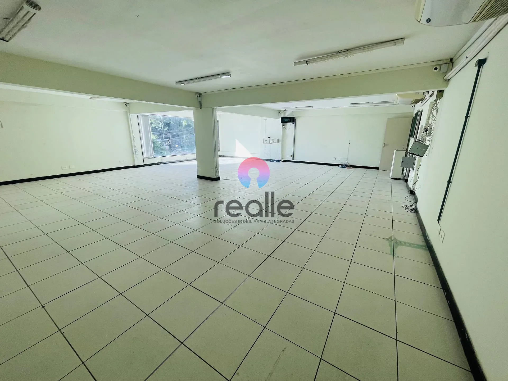 Sala-Conjunto, 125 m² - Foto 1