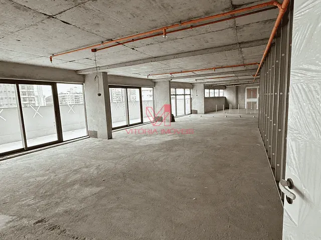 Andar corporativo para alugar, no bairro Enseada do Suá em Vitória